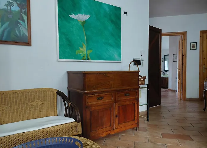 Апартаменты Orthilippa Giardino Орозеи